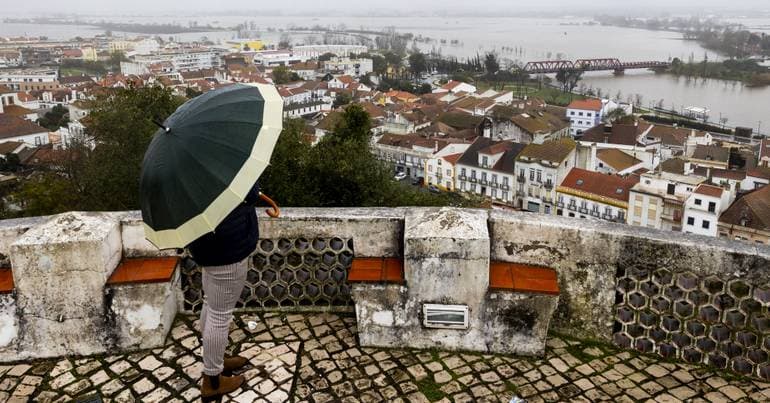 Five districts under yellow warning due to rain and thunderstorms