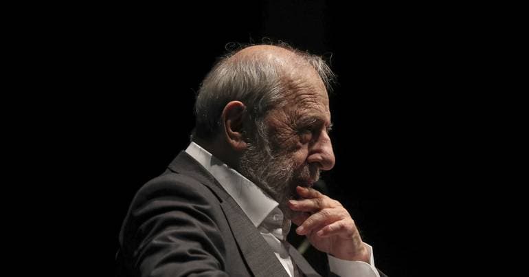 Patrícia Reis signs 'The Last Lesson of Álvaro Siza Vieira'