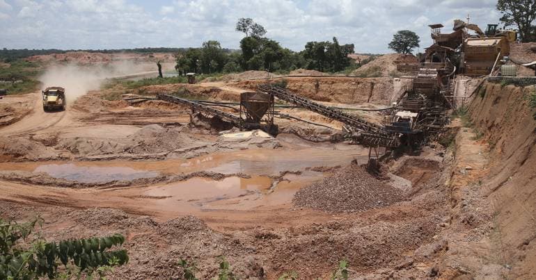 Quercus opposes kaolin and clay mining in Peniche