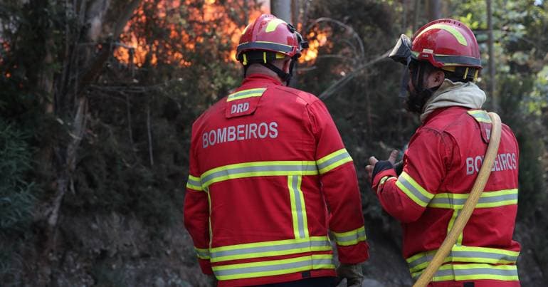 Fire in Funchal brought under control by 34 personnel