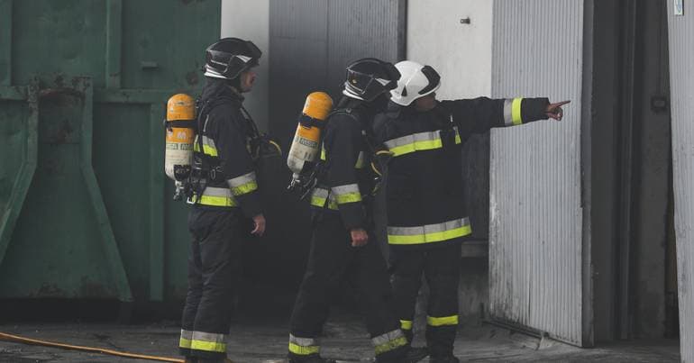 Fire completely destroys sausage factory in Alcáçovas