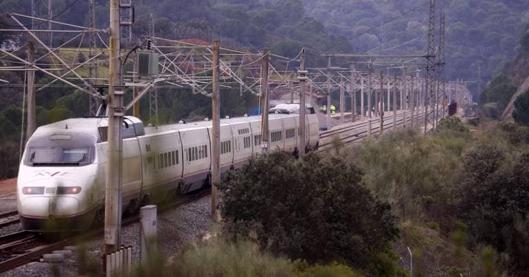 Spanish railway union calls 24-hour strike