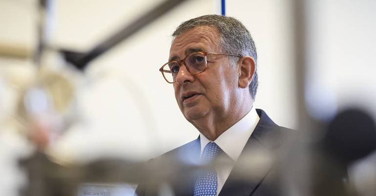 Seguro: exams "did not go well"