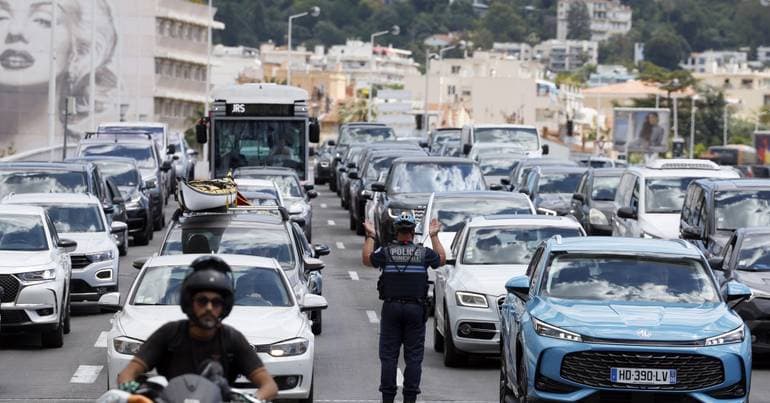 EU car sales rise 5.3% through August