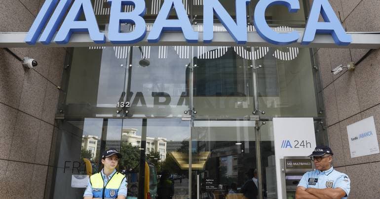 Abanca launches voluntary redundancy and early-retirement programme