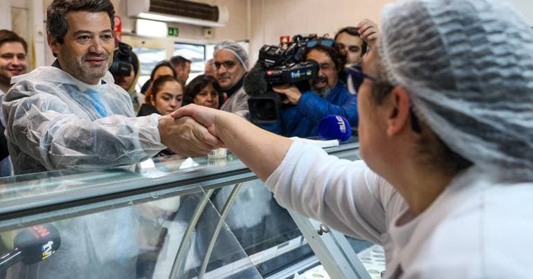 Ventura wins abroad in the first round