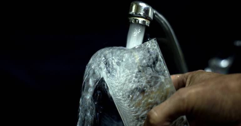Pipe burst cuts water supply near Marquês de Pombal