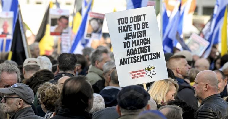 Agency calls on states to tackle antisemitism
