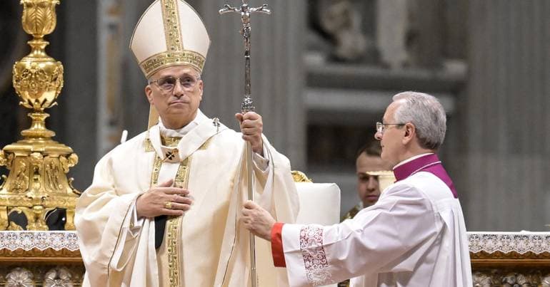 Pope closes Holy Year, criticises consumerism and xenophobia