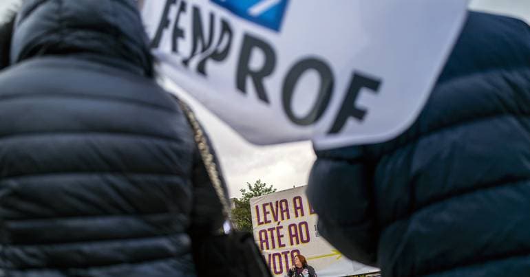 Around 40,000 students without a teacher in the second term