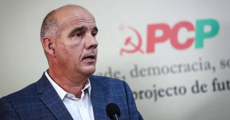 Paulo Raimundo says the Government 'only deserves censure'