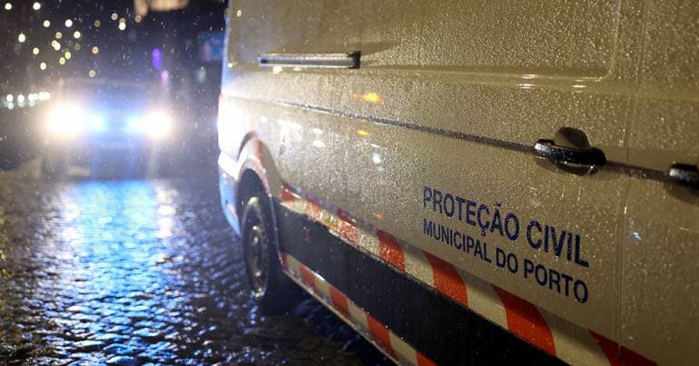 Civil Protection to occupy former Ágora building