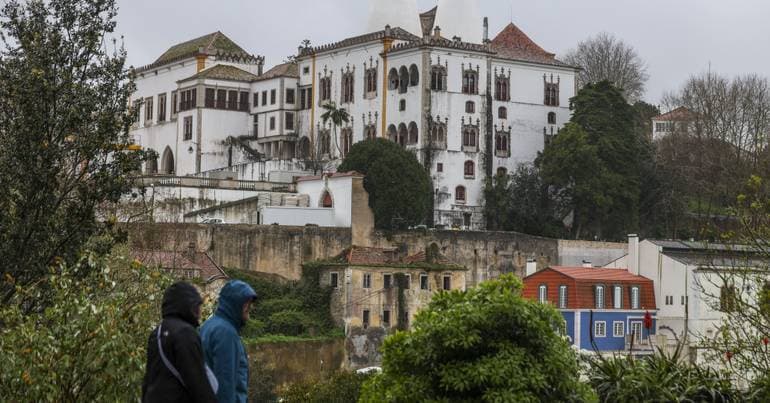 Access to Sintra's historic centre restricted