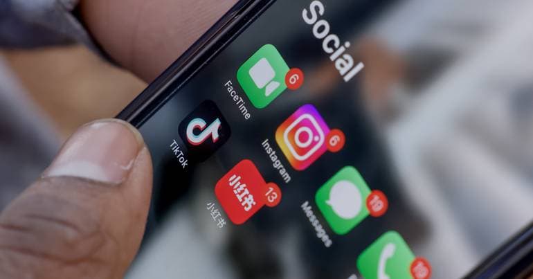 Do social media platforms addict young people? The answer lies in education