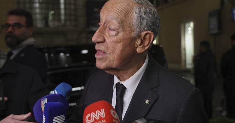 Marcelo refuses to comment on Chega's burqa law