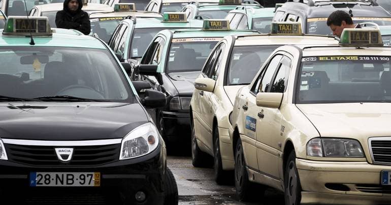Fixed taxi fares at the airport effective Thursday