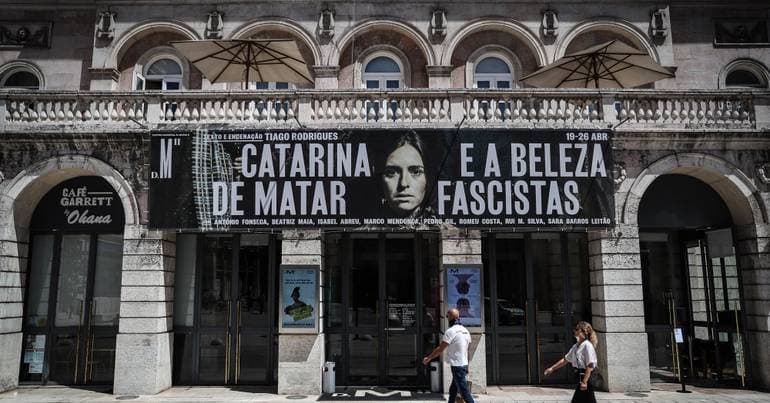 D. Maria II Theatre guarantees conditions for reopening