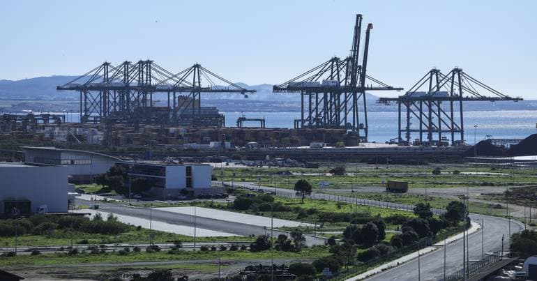 Galp seeks wind farm for green hydrogen in Sines