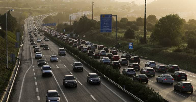 Two seriously injured and one slightly injured in collision on the A5
