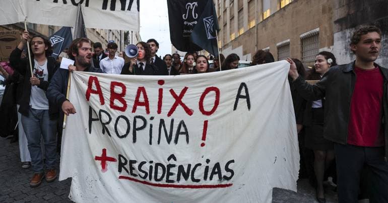 University of Coimbra accused of proceeding with evictions