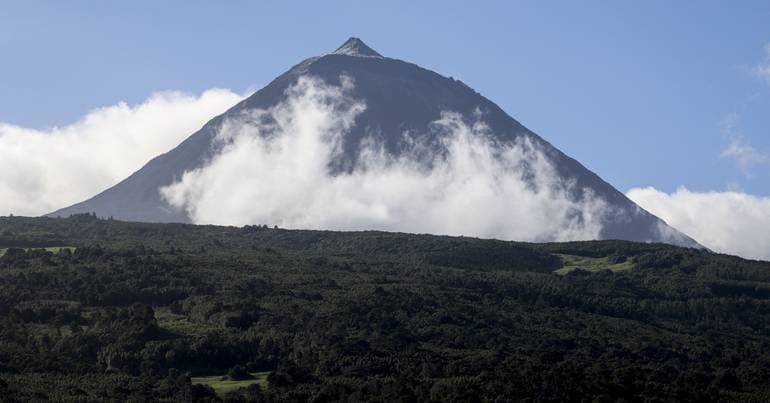 Polar air mass brings snow risk to the Azores