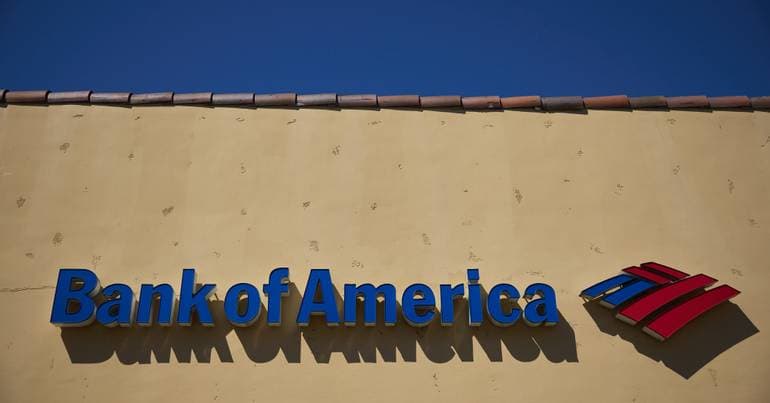 US banks block AI from operating accounts independently