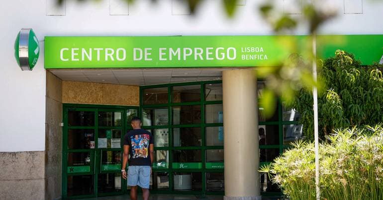 Unemployment: lowest number of beneficiaries since August 2023
