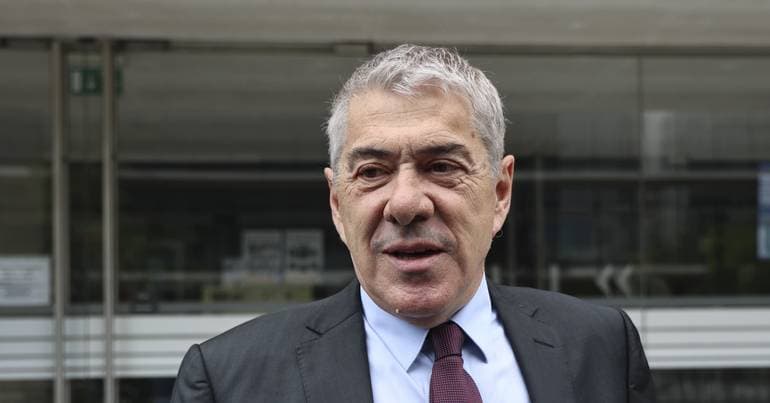 Sócrates attacks judge and says he is subject to 'no one's defence'