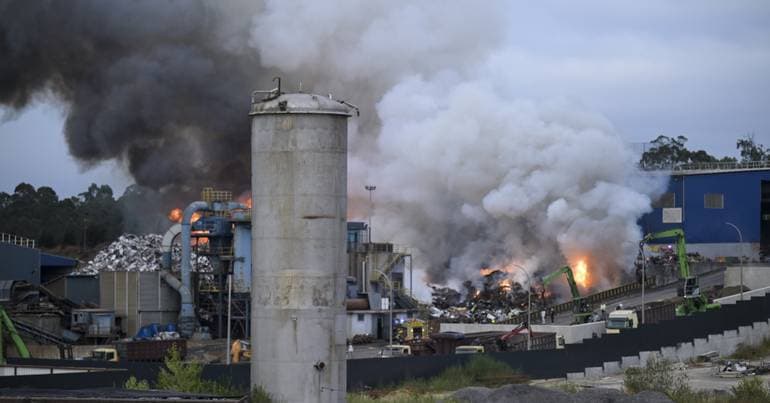 Fire at plastics company mobilises 41 personnel