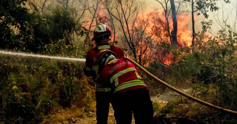 More than 160 municipalities at maximum fire risk