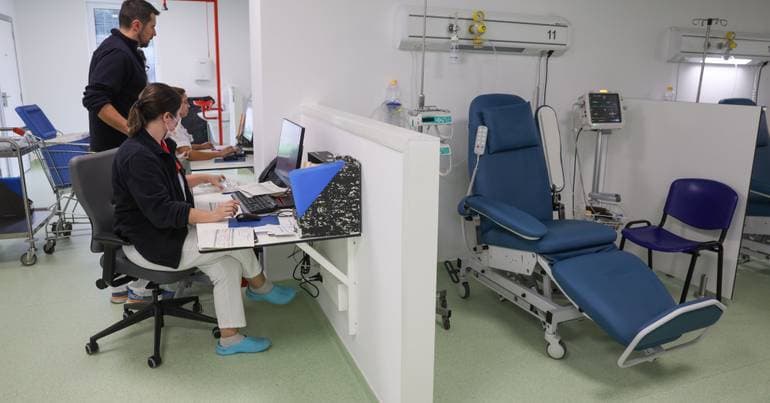 IPO awards contract for proton therapy equipment