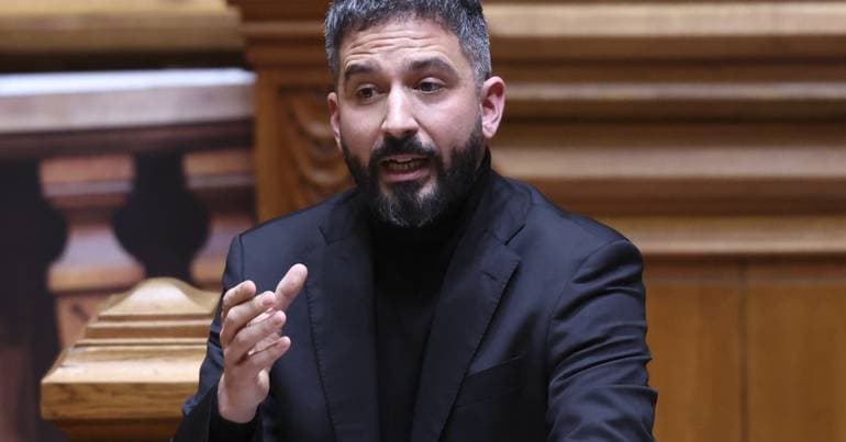 BE (Left Bloc) submits motion of solidarity with Volksvargas