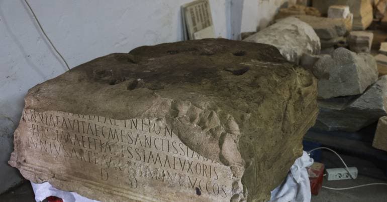 Inscribed base of a Roman statue discovered in Faro