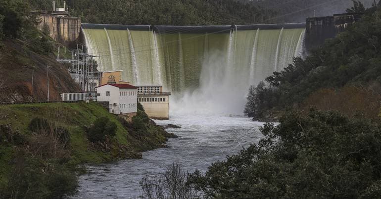 Repairing damage must be a priority for Água que Une