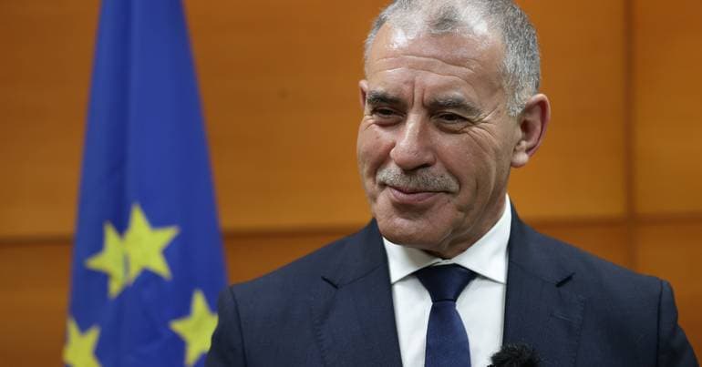 Portugal promises support for transition in Venezuela