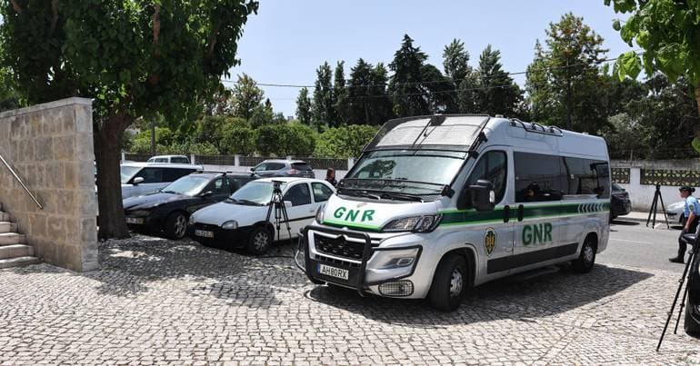 GNR seizes weapons from suspect who threatened son in Vila Verde