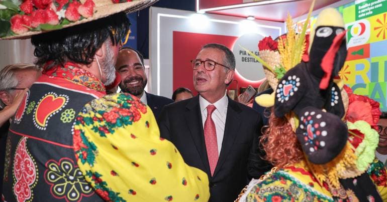 Seguro calls for farmers not to be left alone