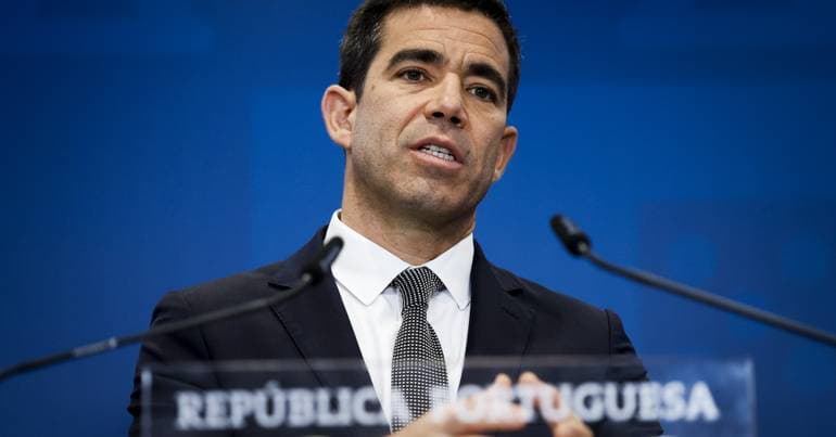 Sovereign wealth fund. Government rejects "economic interventionism"