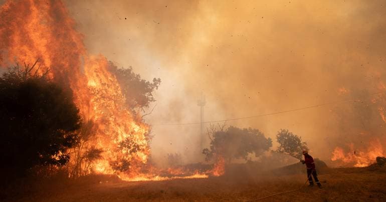 Fire in Guarda brought under control. Several municipalities at maximum risk