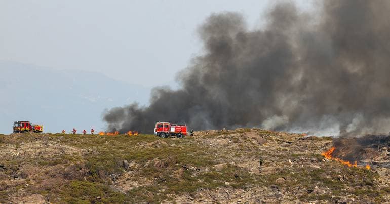 Two of the firefighters injured in Arouca remain hospitalised