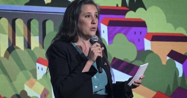 Livre: Government wants to approve labour package "in pieces"