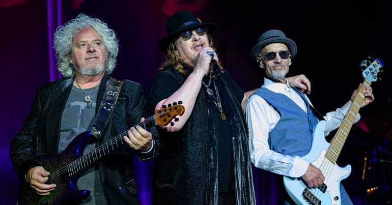 Toto and Todd Rundgren in July at Jardins do Marquês