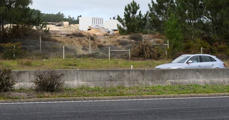 Alcobaça: man dies and two women are injured