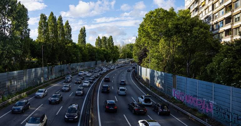 Experts advocate for investment in public transport