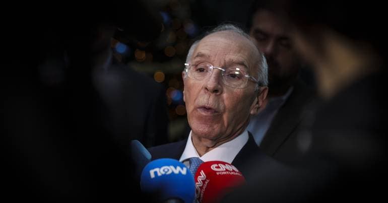 Marques Mendes expresses doubts about mega solar parks