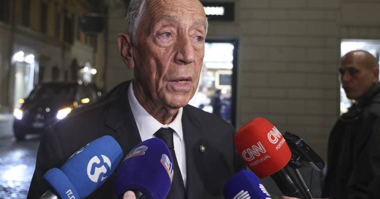 Marcelo Rebelo de Sousa meets the Pope on Monday