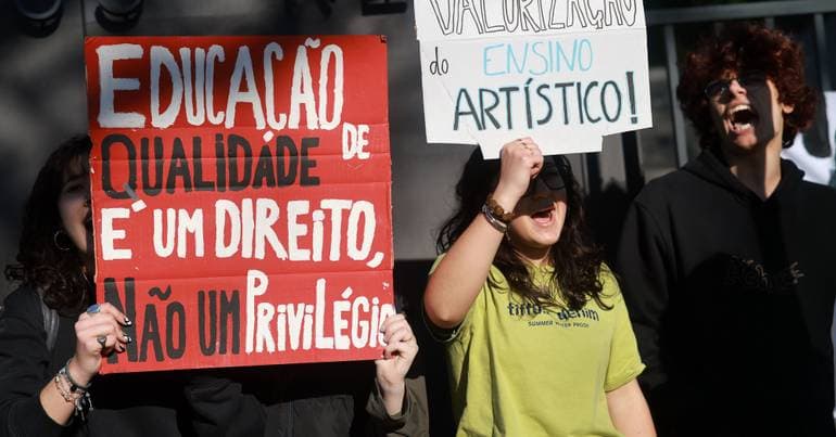 What do the parties say about the end of tuition fees?