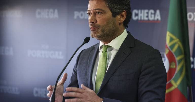 Chega demands fuel price cuts to match oil prices