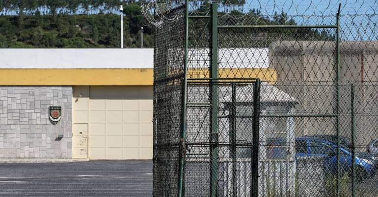 Prison service technicians on strike