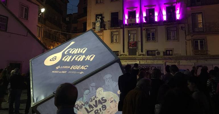 Fado singer Rodrigo Inácio honoured at the Caixa Alfama Festival